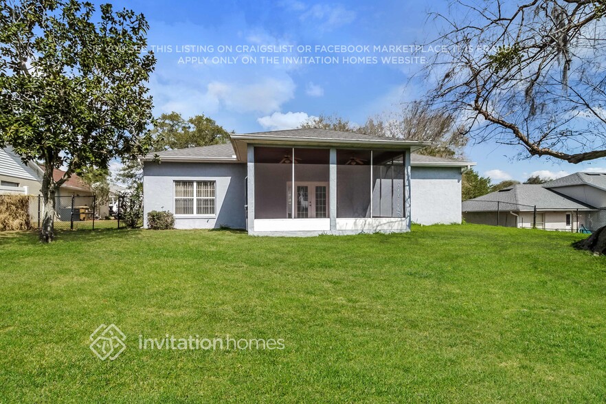 Building Photo - 10428 Calle De Flores Dr