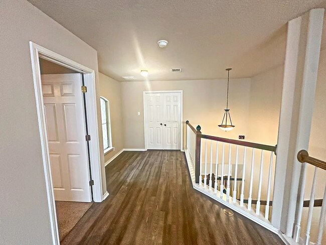 Building Photo - BEAUTIFUL 3 BD/2.5 BA IN SCHERTZ READY FOR...