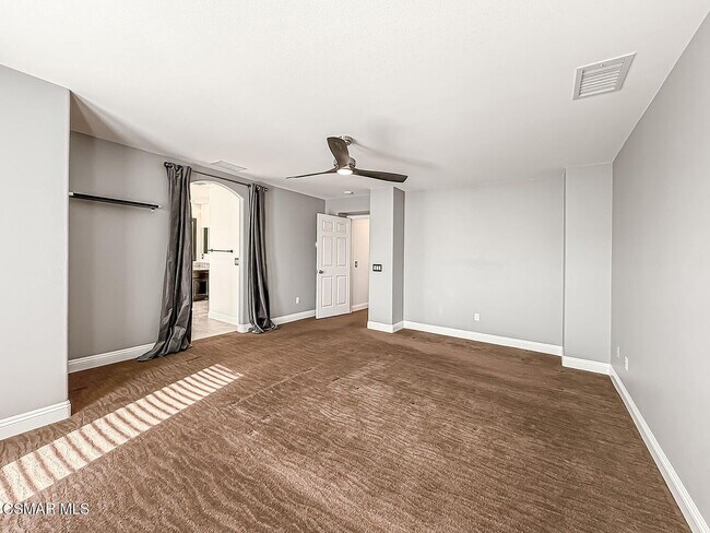 Building Photo - Beautiful Light and Bright Dos Vientos Home featuring 4 Bedrooms + 3 Bathrooms