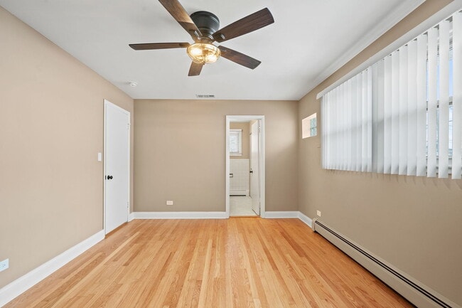 Building Photo - 2737 Spruce St