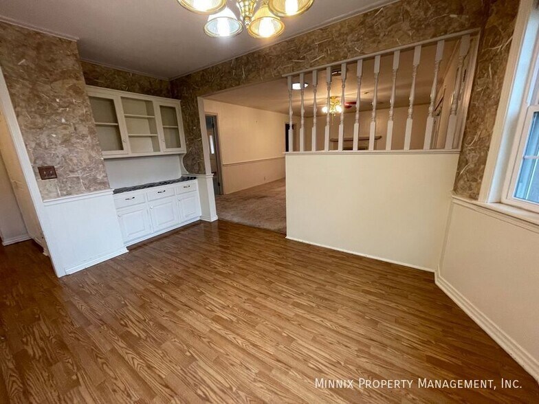 Building Photo - 6712 Gainsborough Rd