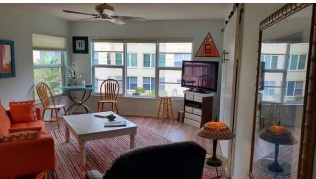Building Photo - 3802 Gulf of Mexico Dr
