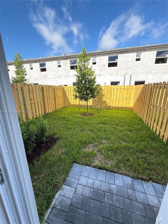 Building Photo - 35630 SW 178th Ct