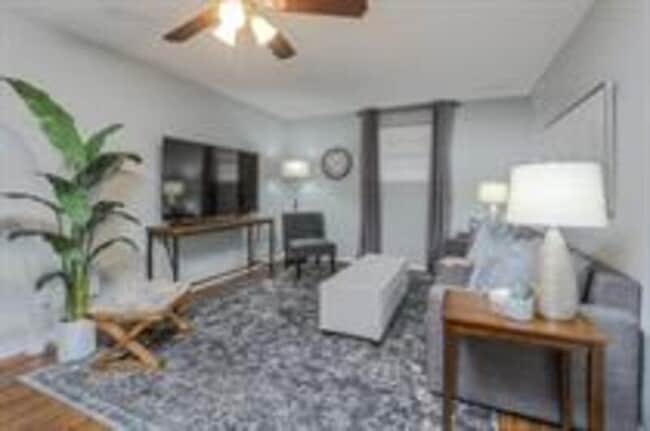 Building Photo - 8327 Lowell Ave