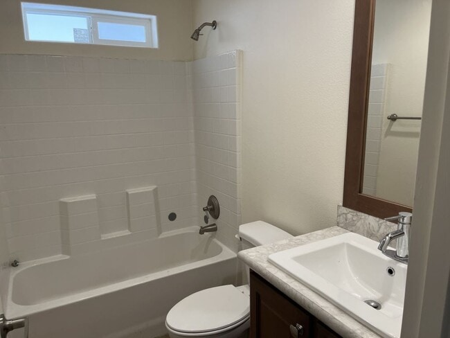 Building Photo - 5303 E Twain Ave