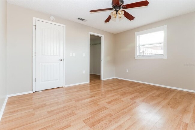 Building Photo - 8120 Blue Finch Way