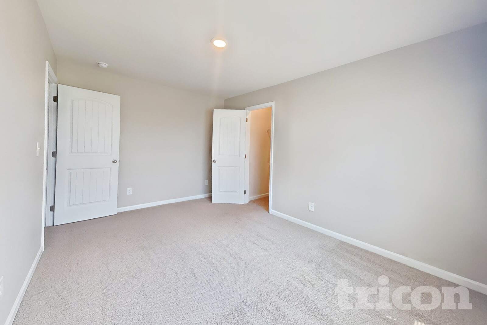 Building Photo - 260 Chedworth Dr