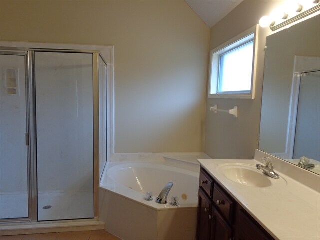 Building Photo - 6145 Sandbourne E