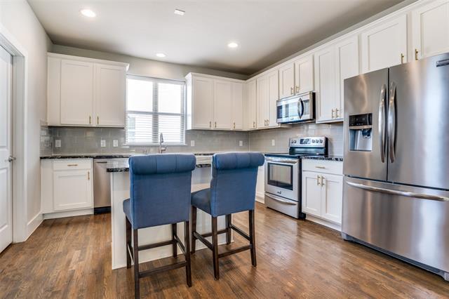 Building Photo - 1321 Palm Canyon Dr