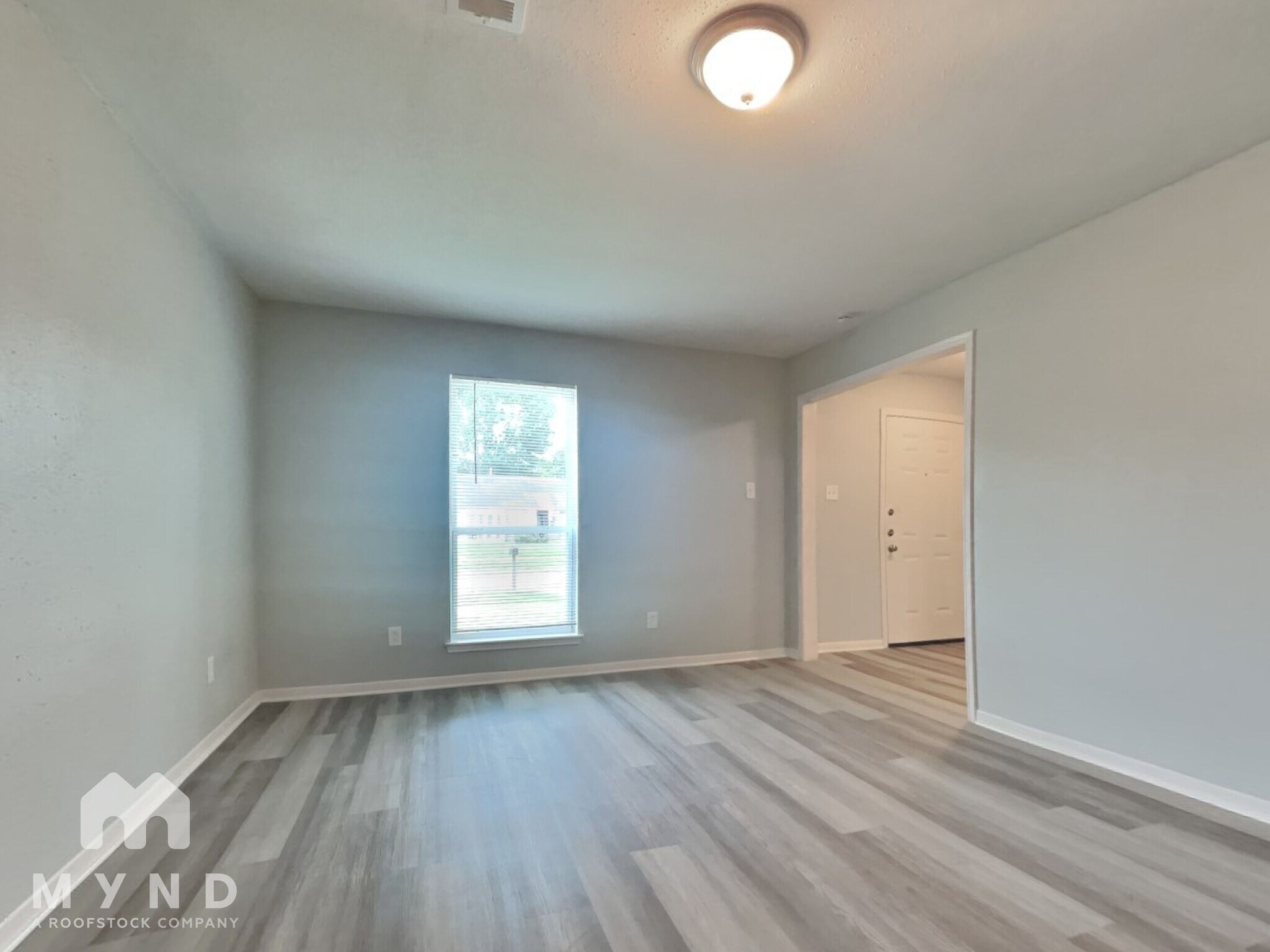 Building Photo - 6607 Escondido Dr