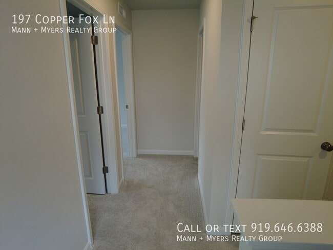 Building Photo - 197 Copper Fox Ln