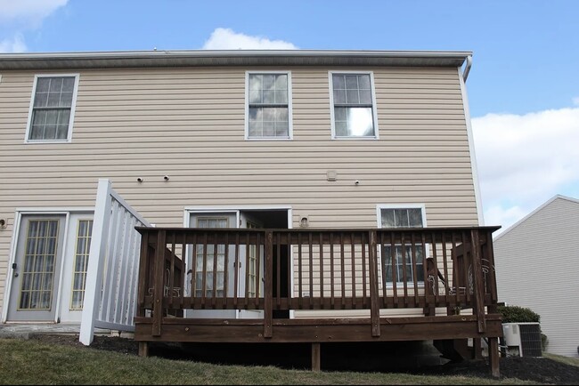 Building Photo - 111 A Partridge Cir