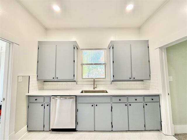 Building Photo - 1201 E Lamar St