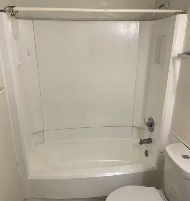 Building Photo - 5839 62nd Ave N