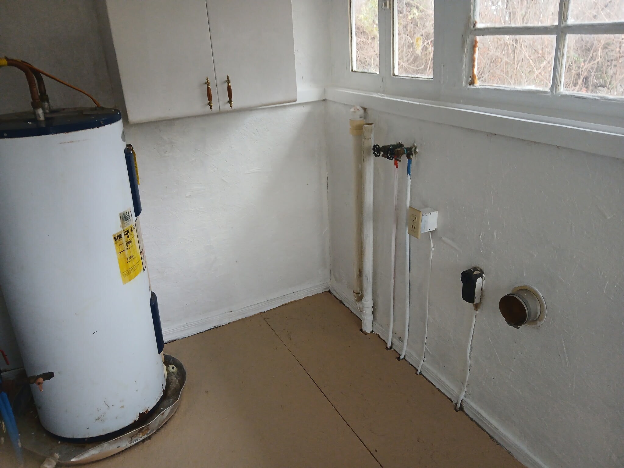 Building Photo - 2812 Overlook Dr