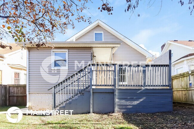 Building Photo - 308 S 41st St