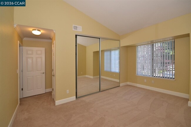 Building Photo - 182 Eastridge Dr