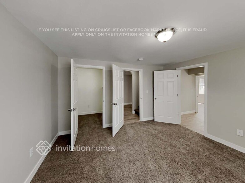 Building Photo - 3026 46th Ave