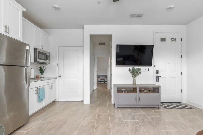 Building Photo - Exquisite 3/2.5 + Inlaw Quarters!  ELK GRO...