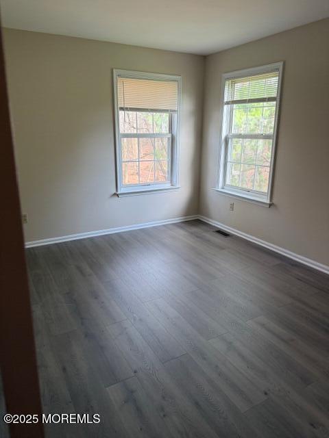 Building Photo - 975 Lily Ct