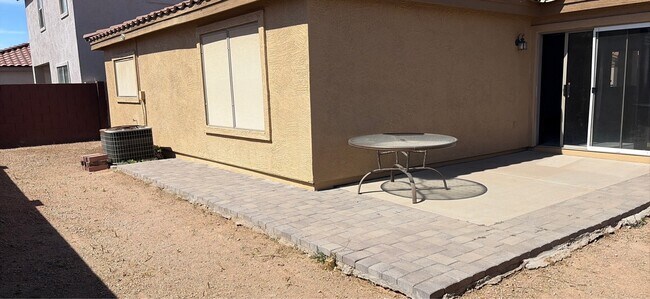 Building Photo - 3448 S Chaparral Rd