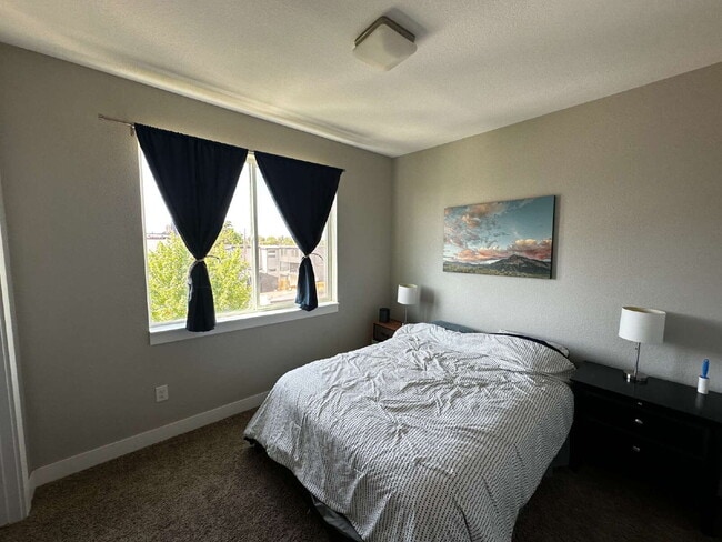 Building Photo - "Experience Modern Comfort: Spacious 2-Bed...