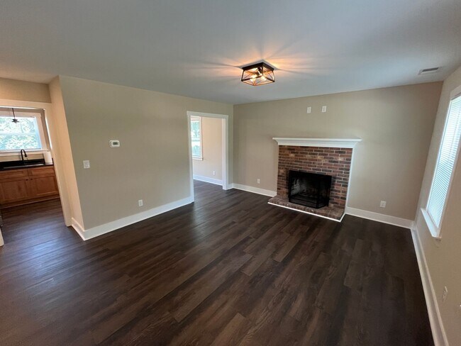 Building Photo - 1775 Ralee Dr