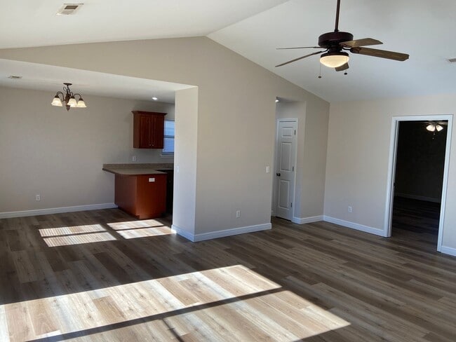 Building Photo - Single-Family Home in Evergreen Ridge, Hollister