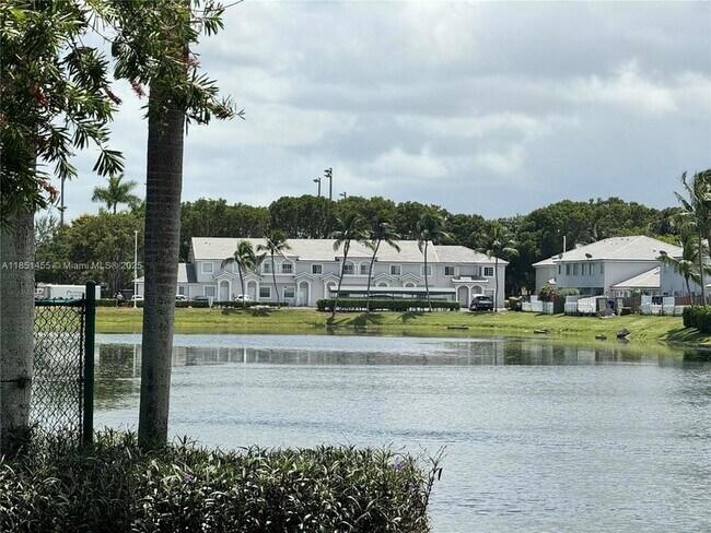 Building Photo - 14059 SW 120th Ct