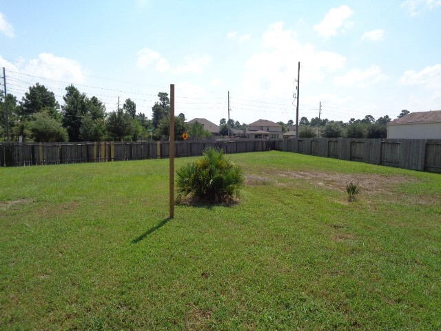 Building Photo - 106 Hillandale Ct