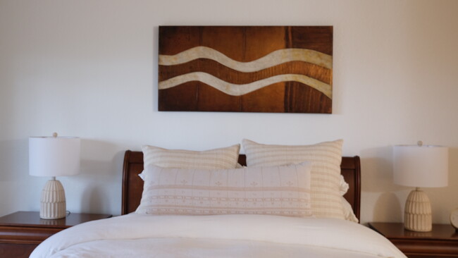 Primary bed - 250 Forest Ridge