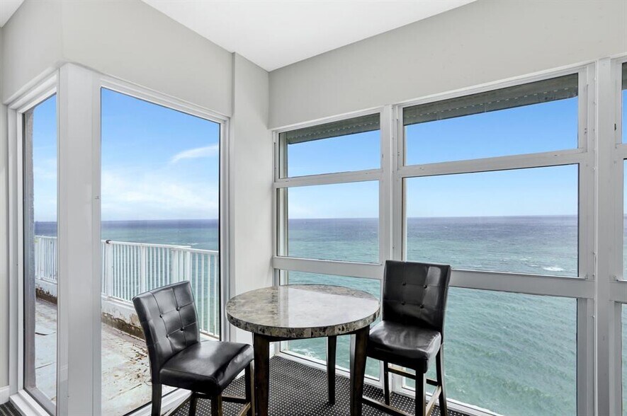 Building Photo - 1360 S Ocean Blvd