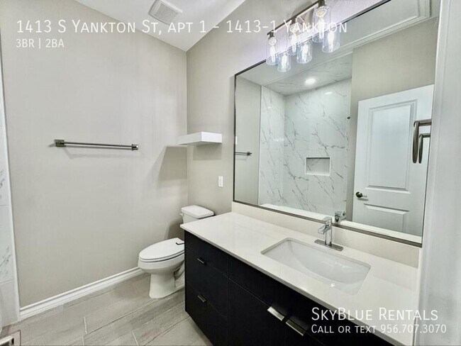Building Photo - 1413 S Yankton St