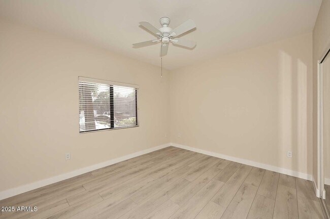 Building Photo - 15050 N Thompson Peak Pkwy