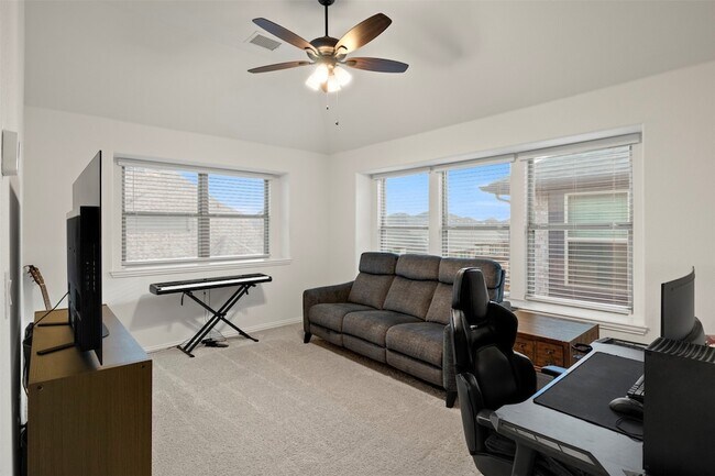 Building Photo - 1248 Starlight Ave