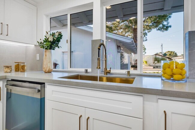 Building Photo - 26700 Indian Peak Rd