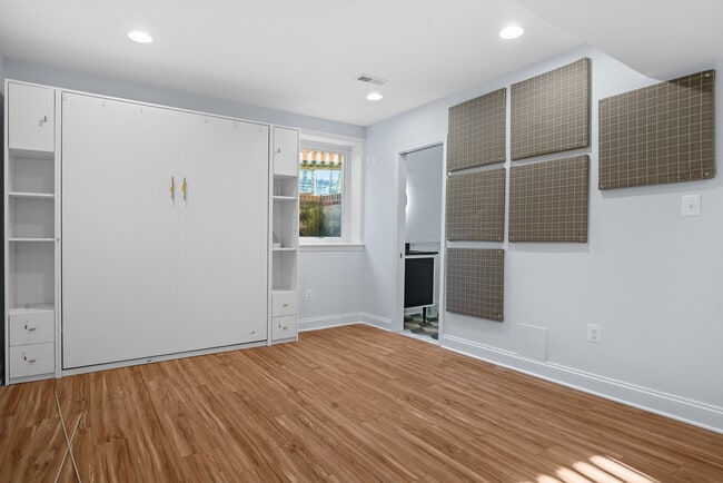 Building Photo - 1407 Leegate Rd NW