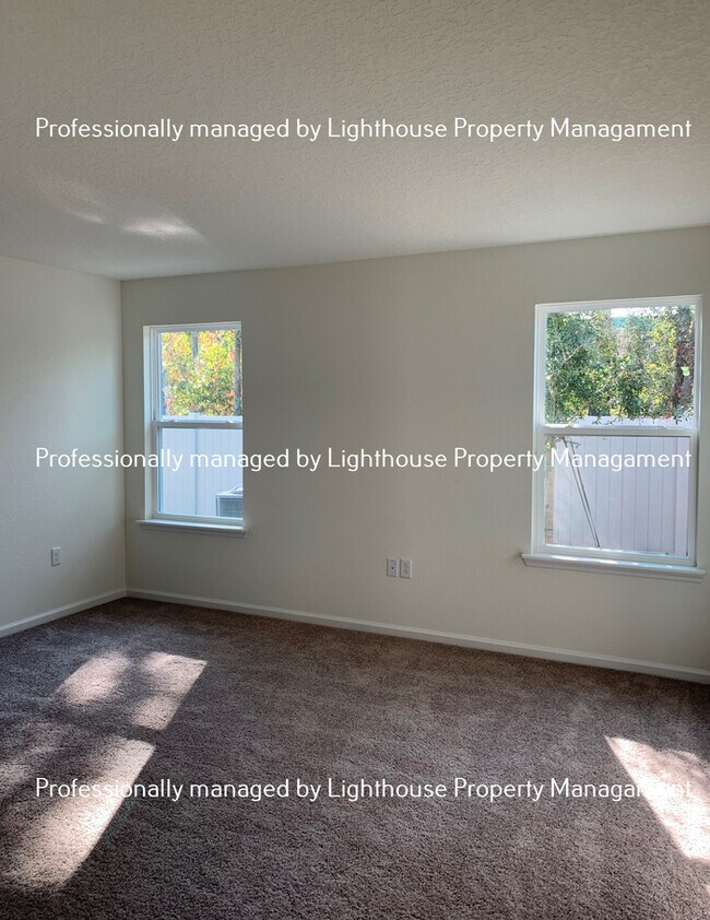 Building Photo - Modern 3BR/2BA Home Built in 2021 - Prime Location Near I-95!