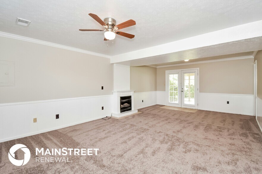 Building Photo - 1042 Cristland Rd