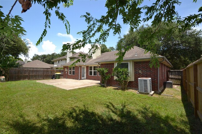 Building Photo - 2818 Russett Pl W