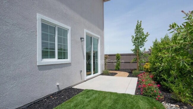Building Photo - 10925 Admiral Cv Wy