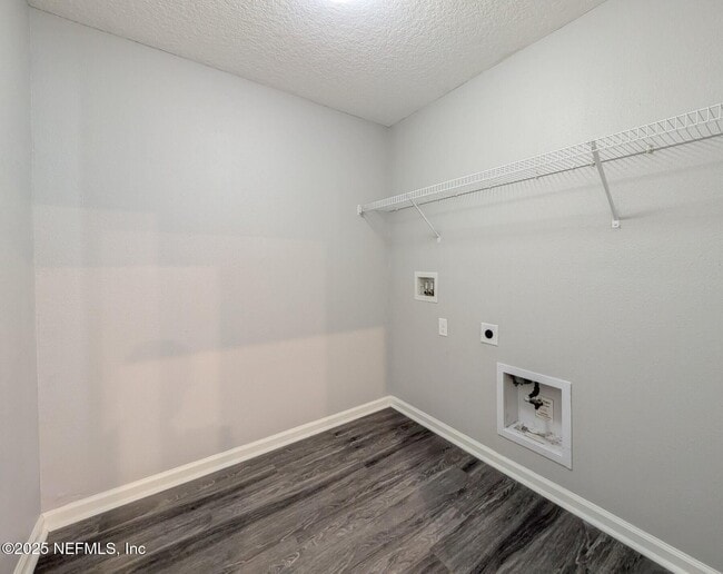 Building Photo - 60 Yellowfin Dr