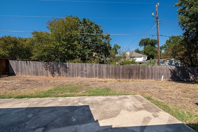 Building Photo - Dream Home Alert in Pflugerville