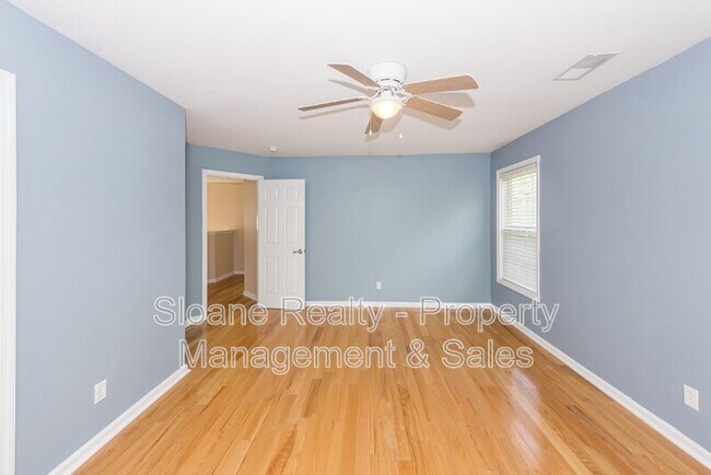 Building Photo - 112 Tanglewood Cir