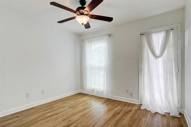 Building Photo - 18515 Egret Bay Blvd