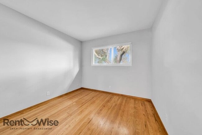 Building Photo - 2080 Helena Way
