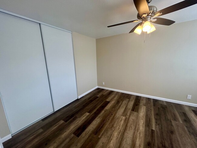 Building Photo - 1566 167th Ave