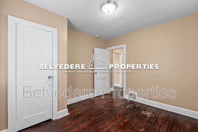 Building Photo - 437 24th St NW