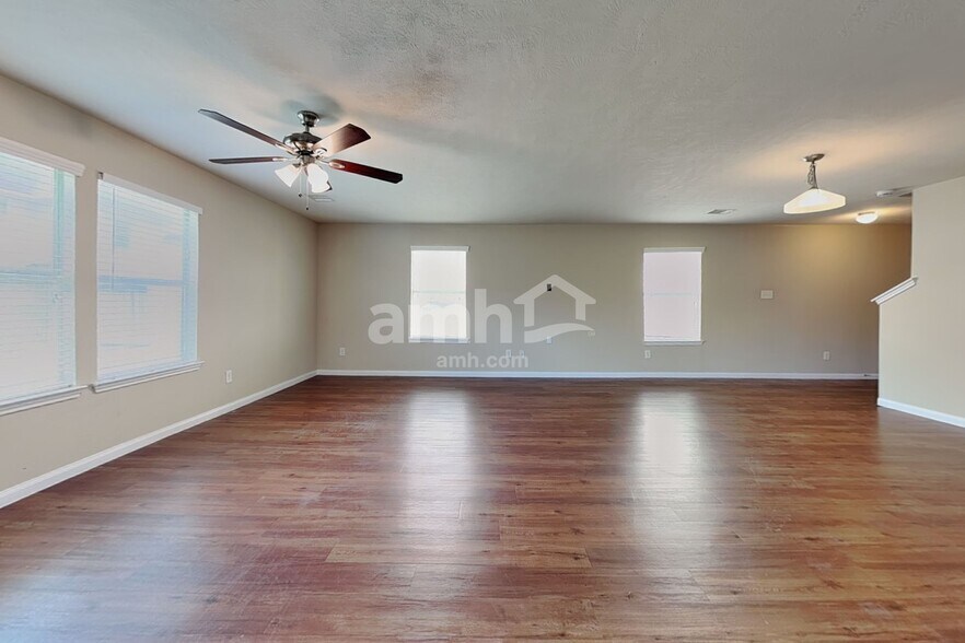 Building Photo - 847 Darbydale Crossing Ln