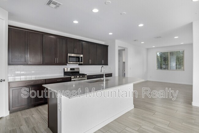 Building Photo - 21399 E Estrella Ct